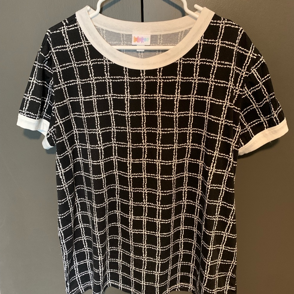 LulaRoe Classic Tee